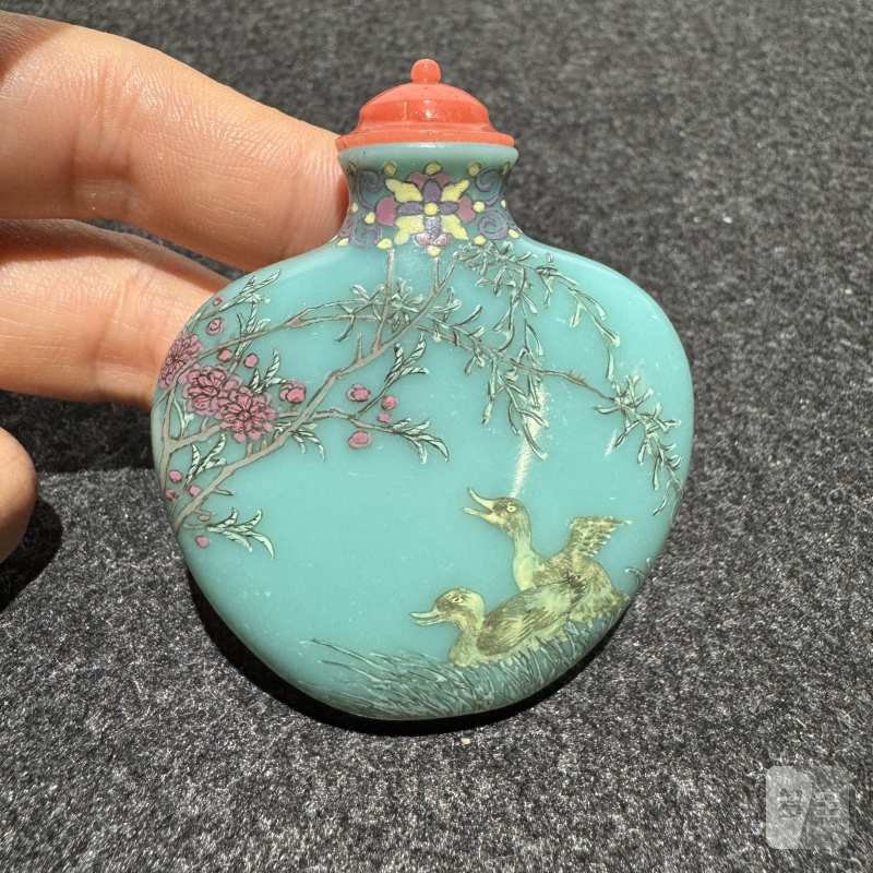 清 料胎画珐琅双鸭图鼻烟壶 - 图4